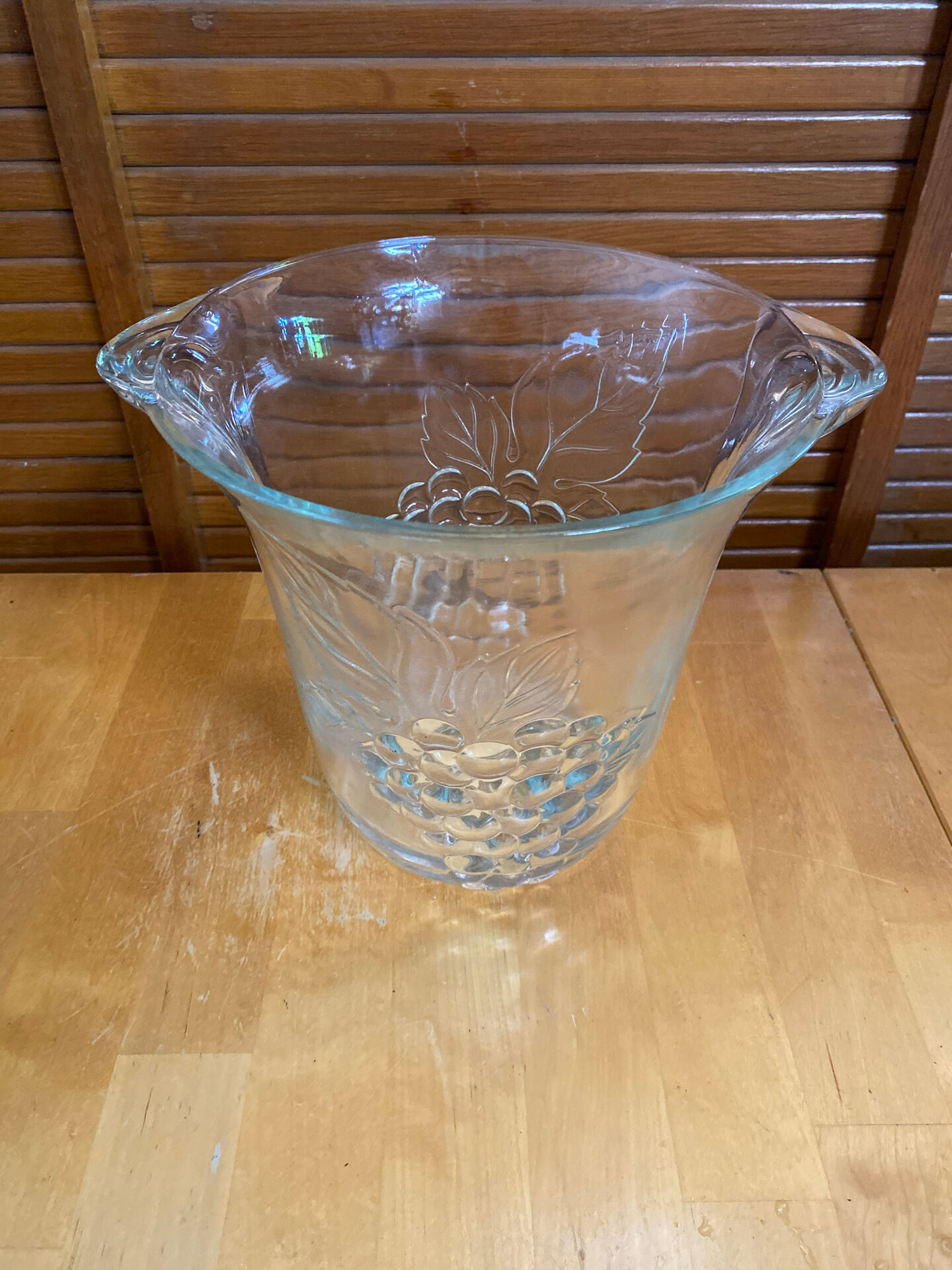 Champagne bucket chiller crescendo glass mould decor grape wine