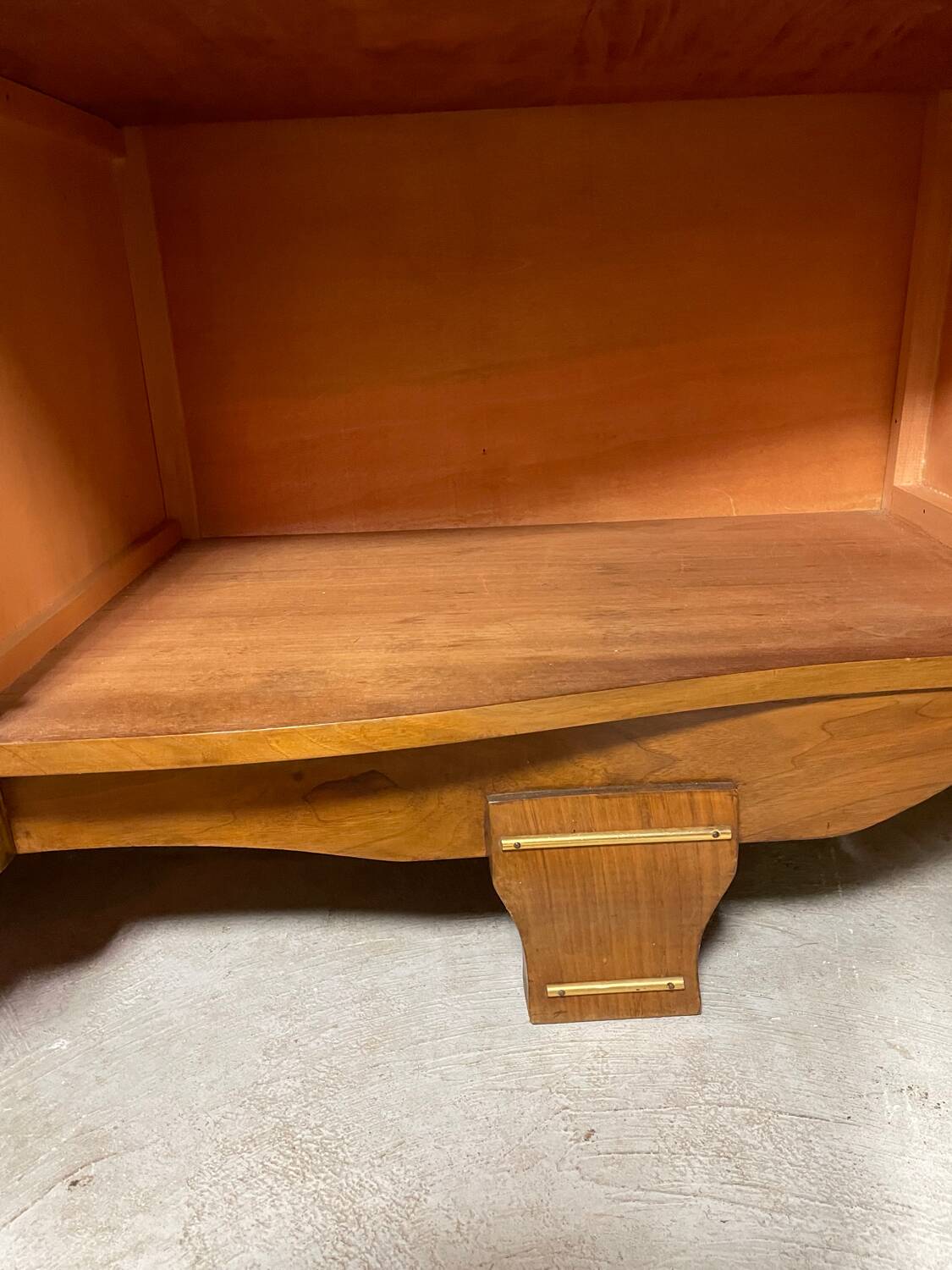 Art Deco sideboard buffet, walnut veneer, 30/40 mm thick