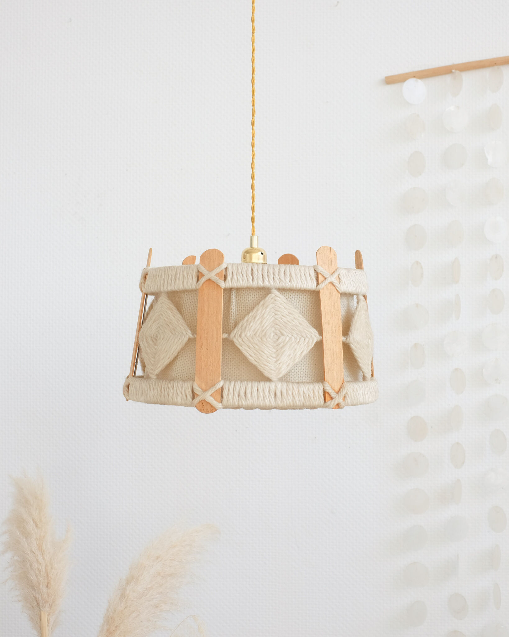 Vintage pendant lamp in wood and wool