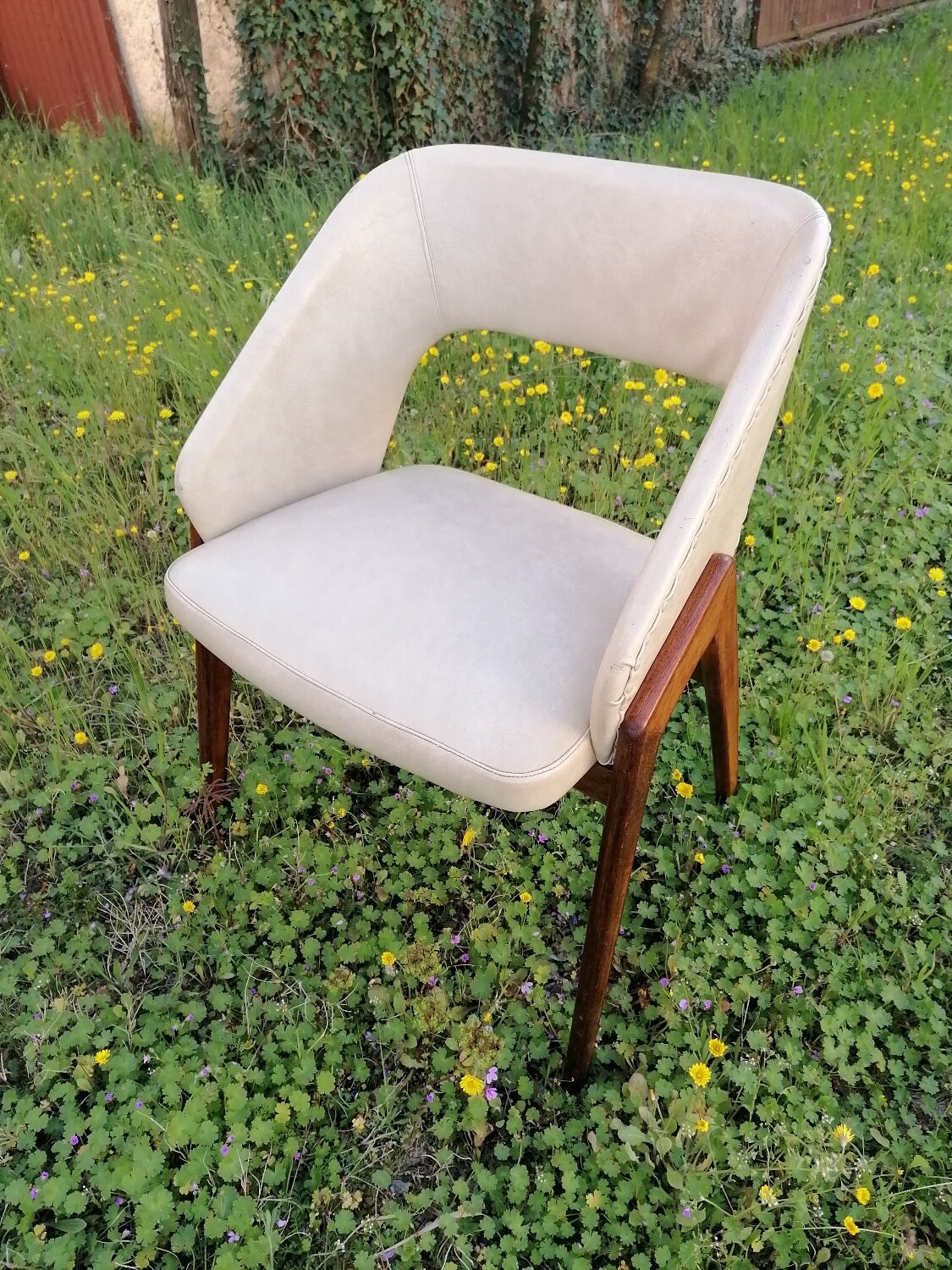 Shell armchair n°634 by Michel Ducaroy for Roset SNA