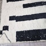 Beni Ouraine handwoven rug, traditional style, size 150x250 cm