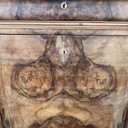 Louis-Philippe secretary, mid-19th century, in walnut burl.