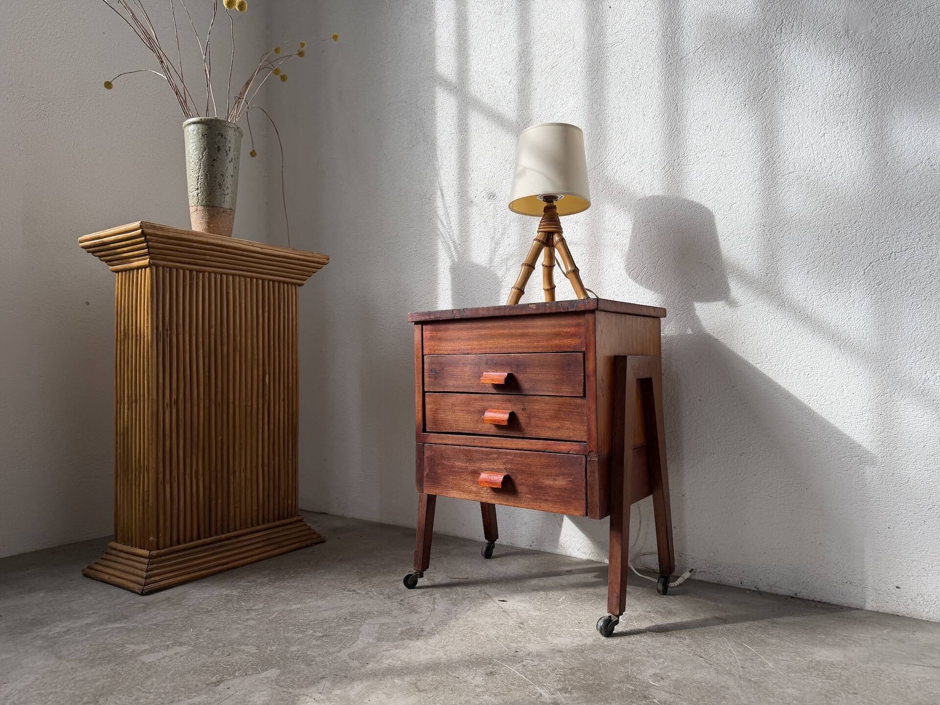 Small side table / Bedside table