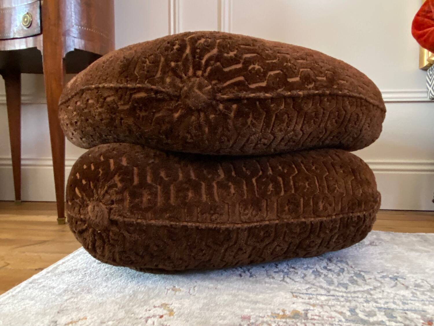 Vintage velvet pouf by Jacques Charpentier for Maison Jansen, 1970