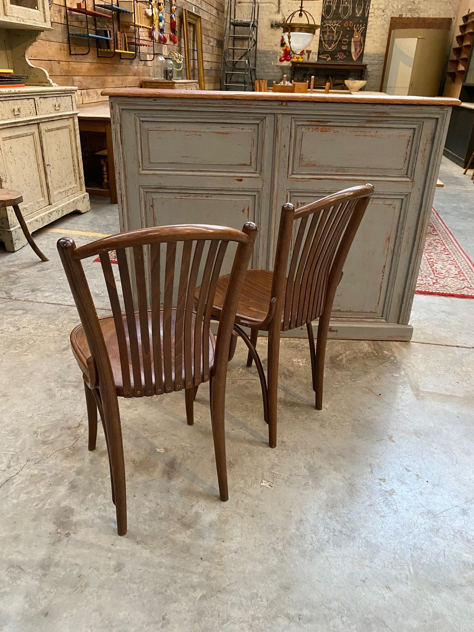 Suite of 4 bistro chairs