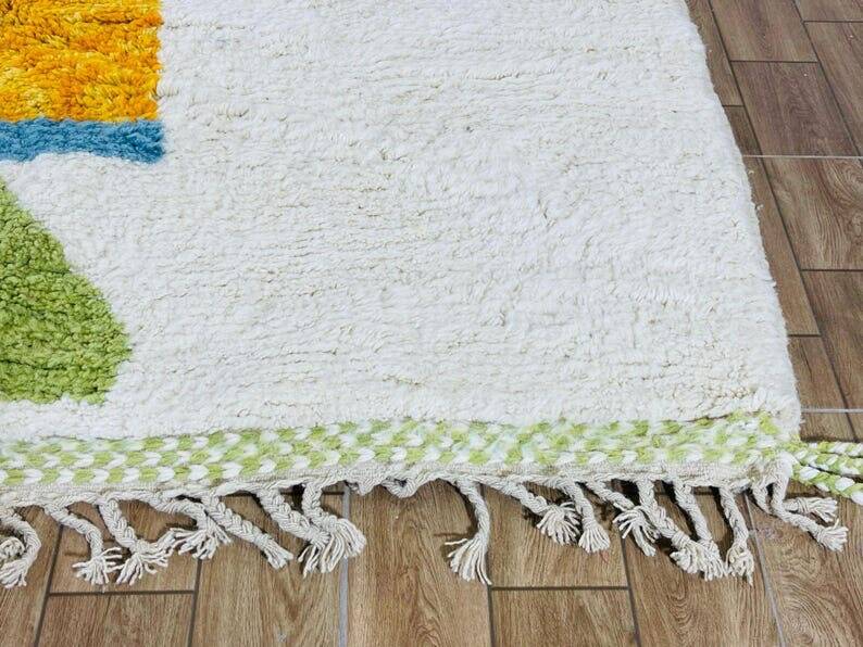 Authentic handwoven Beni Ourain rug, size 1.5/2.5 m.