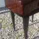 Lot of 2 bedside tables