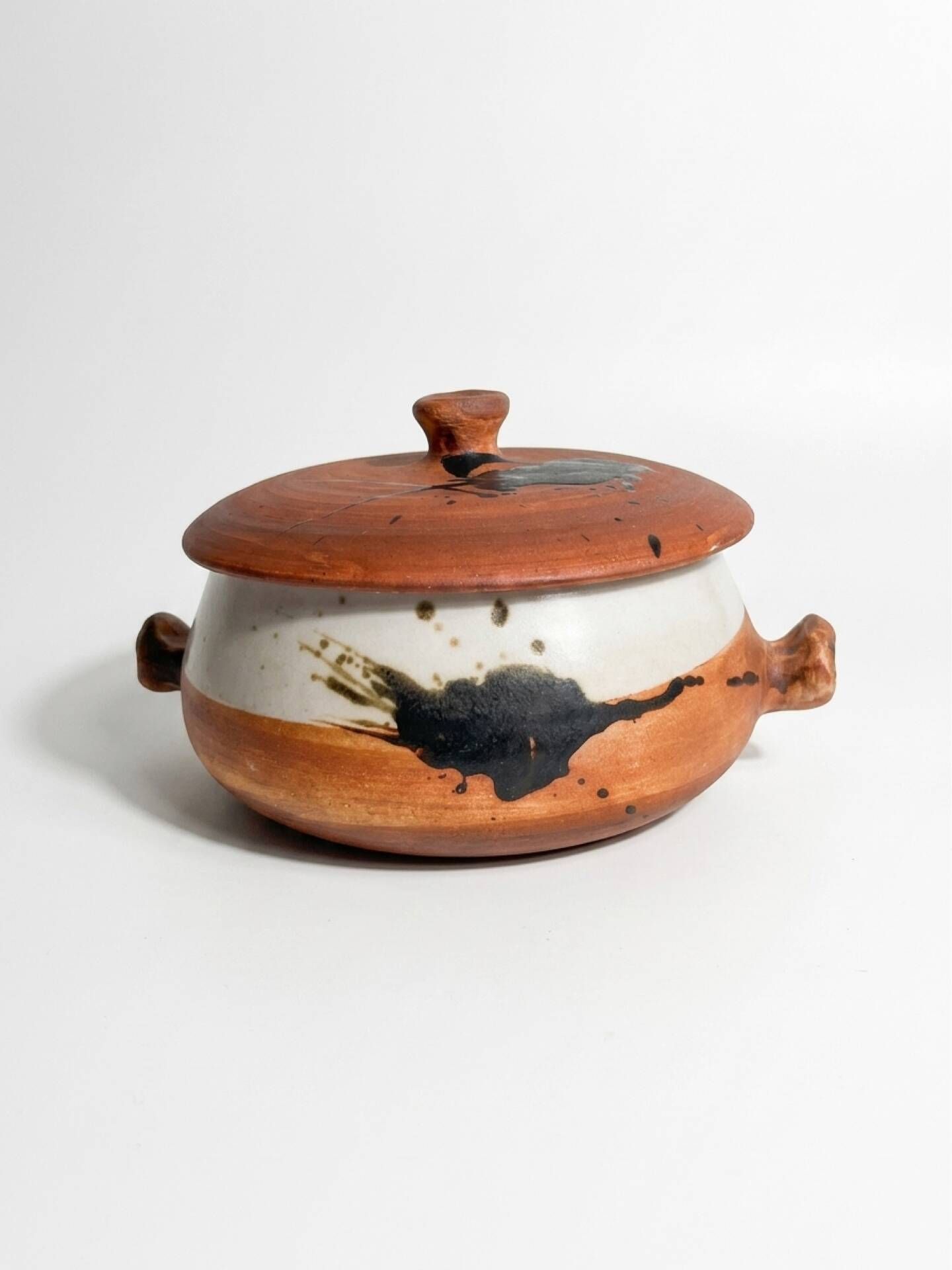 Soup tureen Pottery of the Dove Madeleine Brault – Vallauris