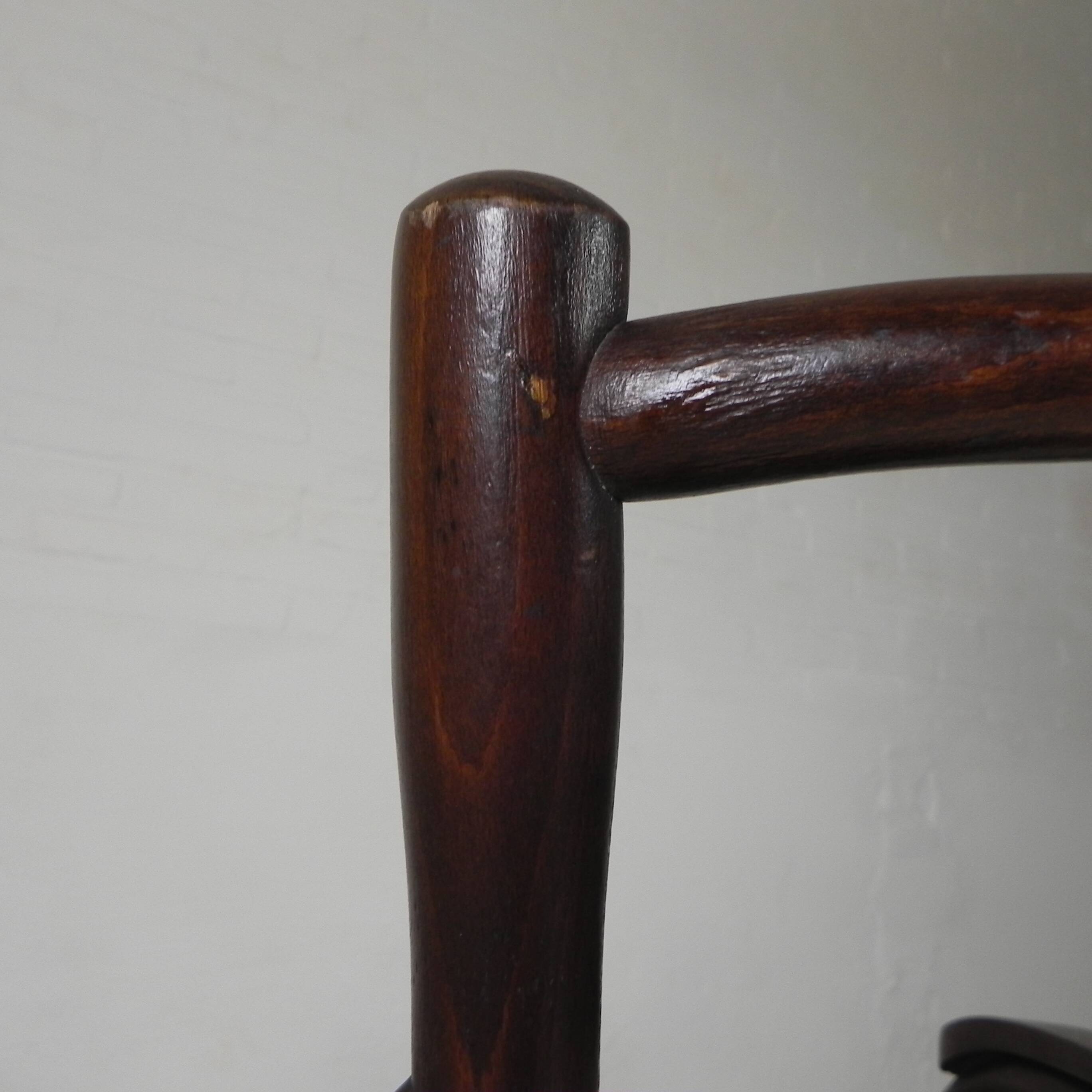 Fauteuil en hêtre avec accoudoirs dans le style Thonet, années 1920