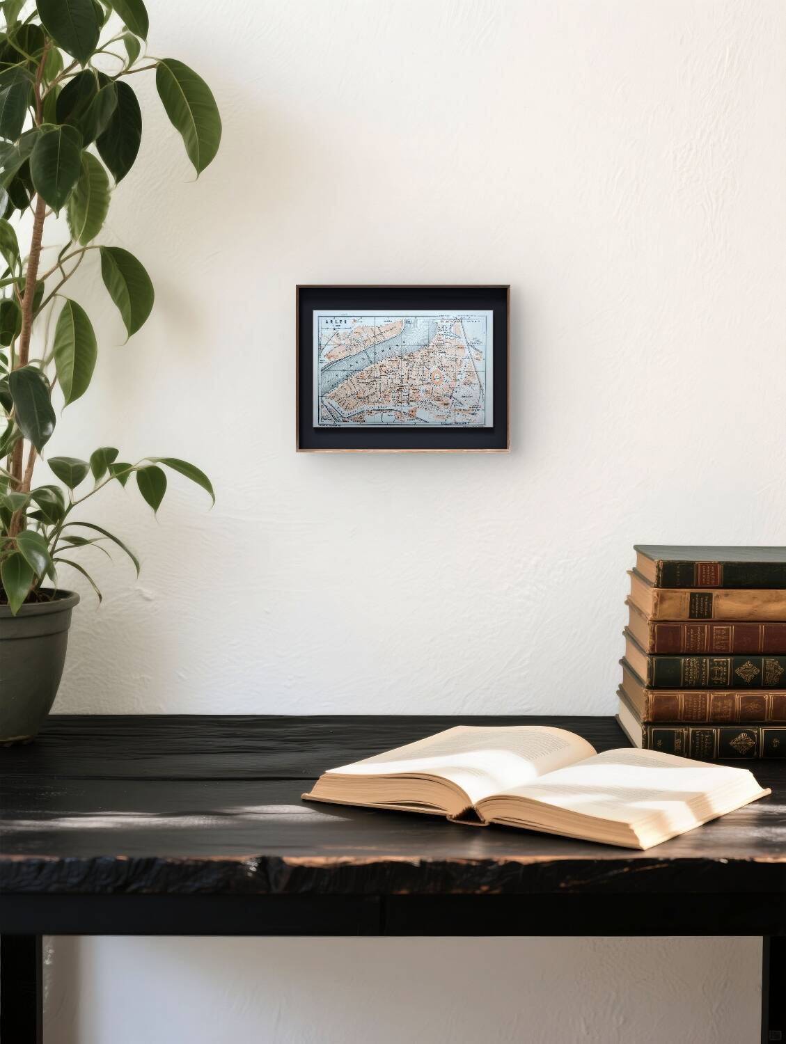 Arles, old small map, printed in 1906.