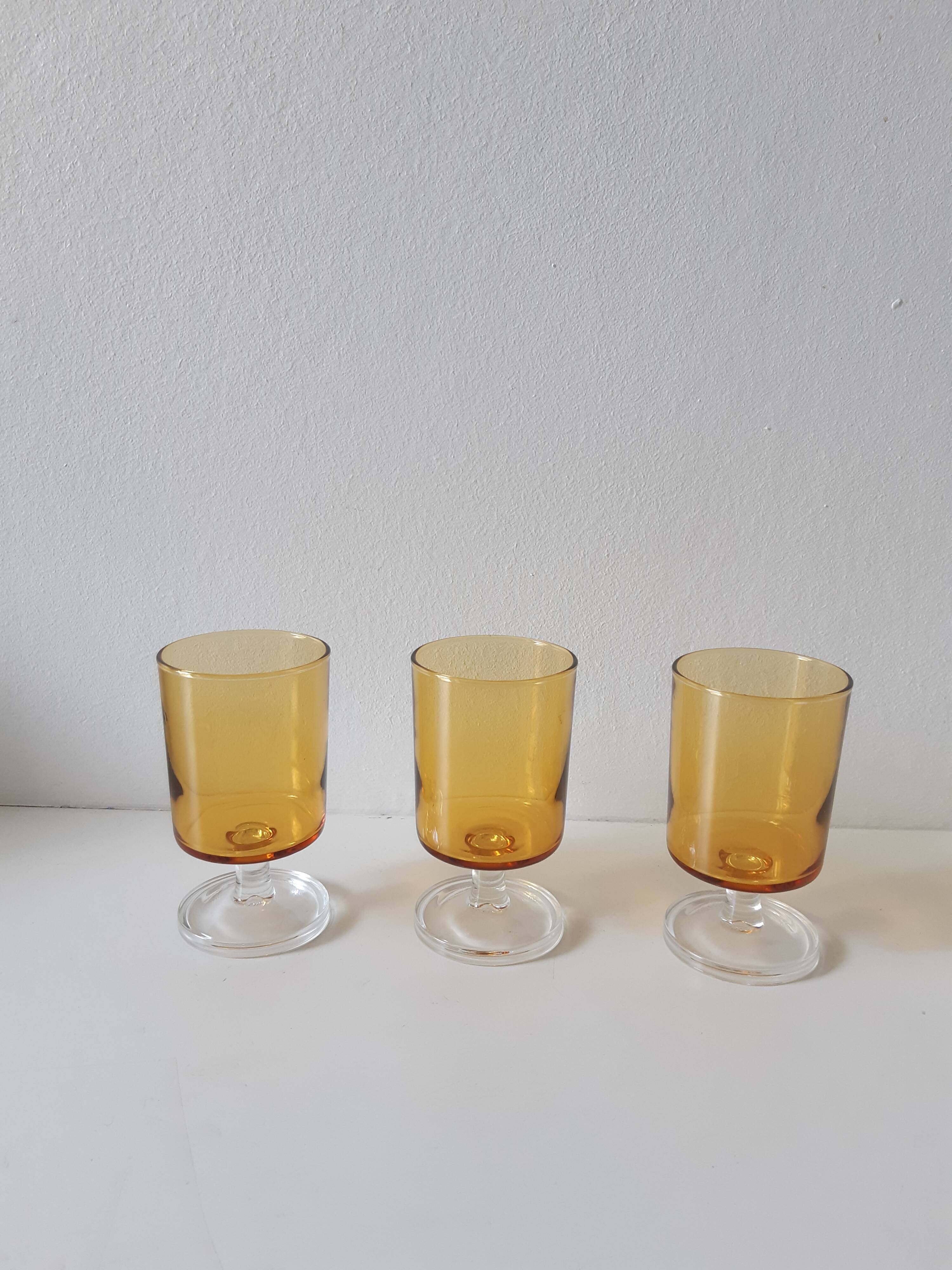 Lot de 3 verres à pied ambrée