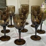 Verres à pied teinte noir fumée