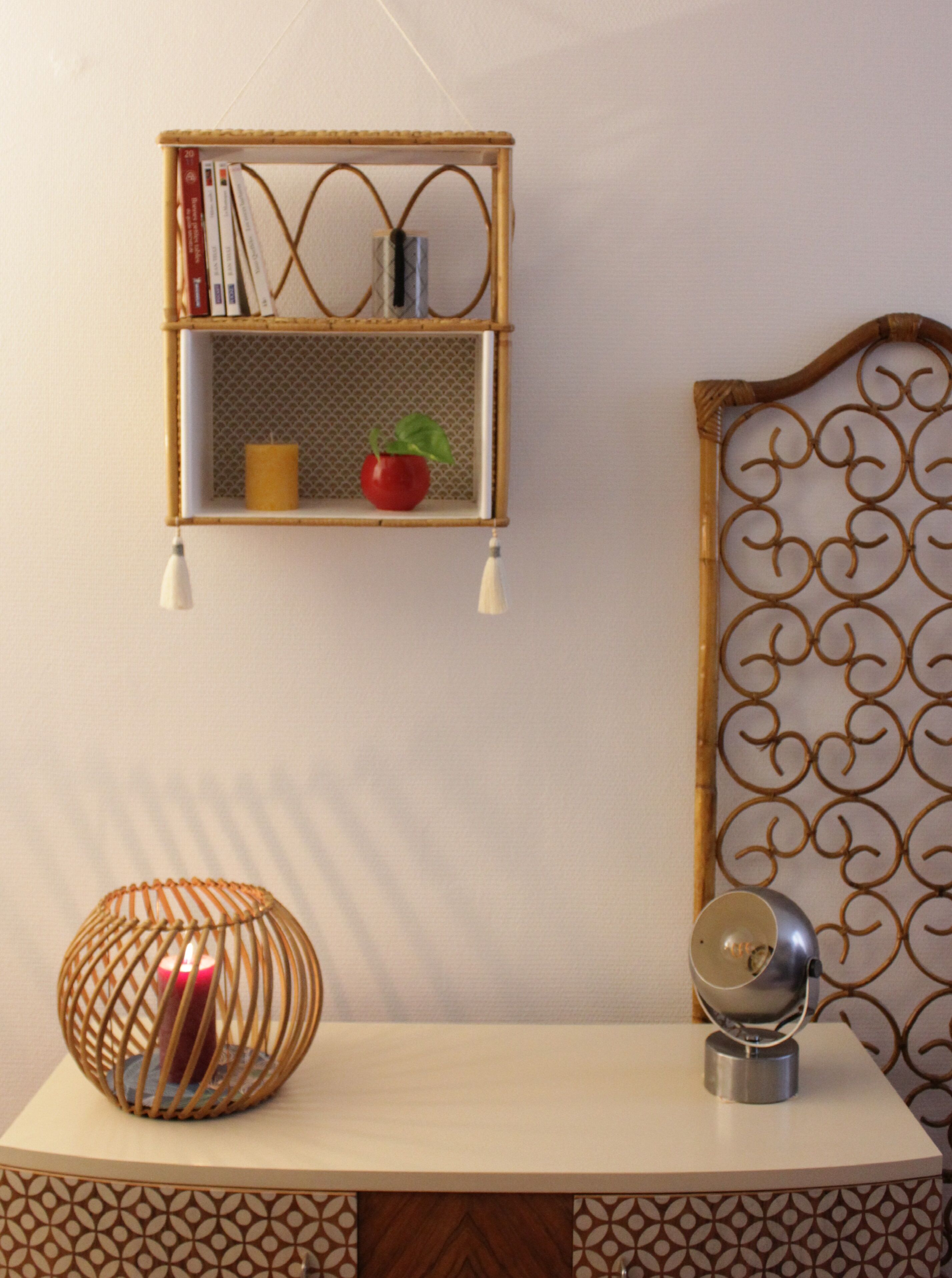 Rattan and bamboo shelf Years 60-70 revamped