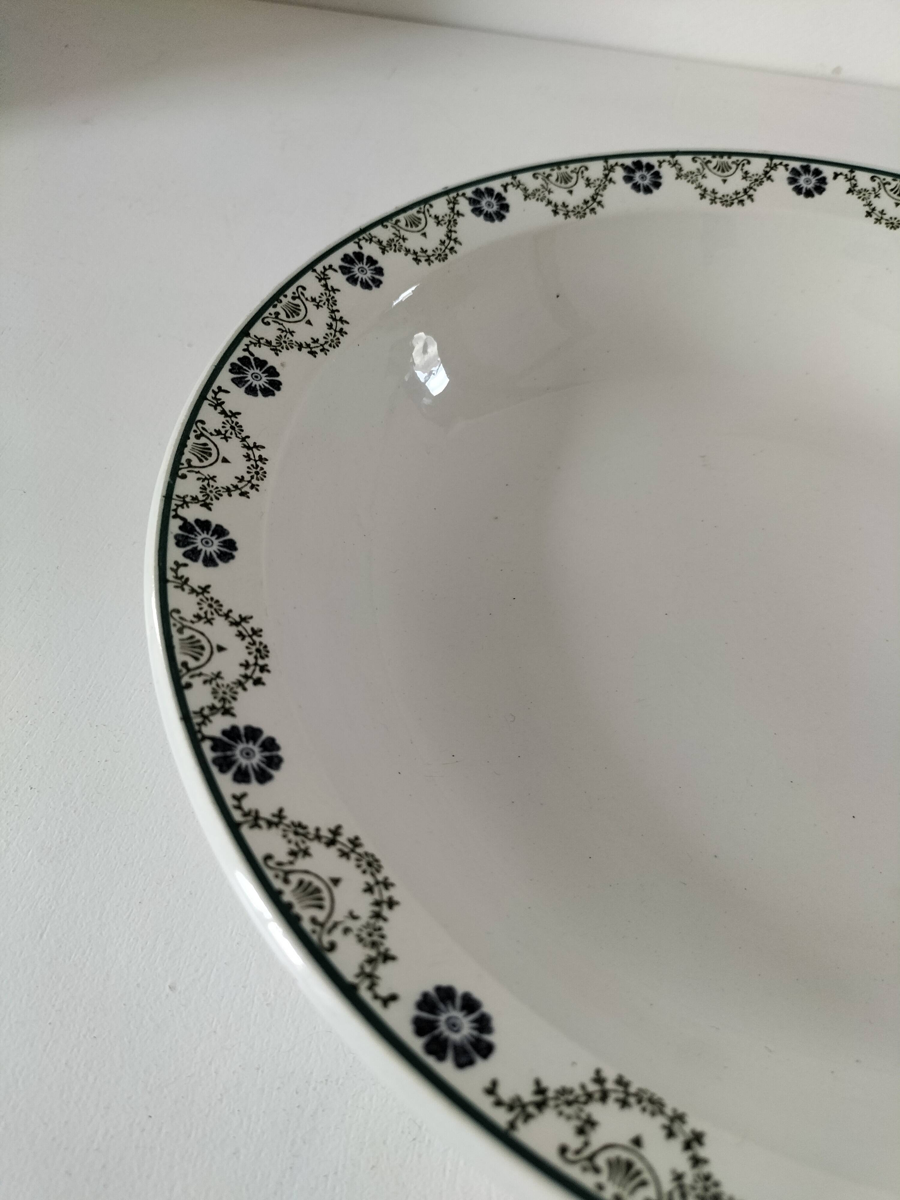 Plat creux Saint Amandinoise modèle 6502