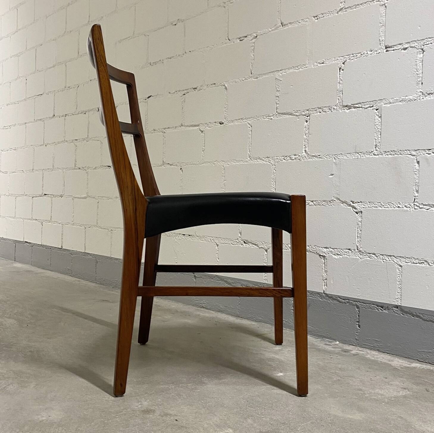 6x Rosewood Chairs by Johannes Andersen