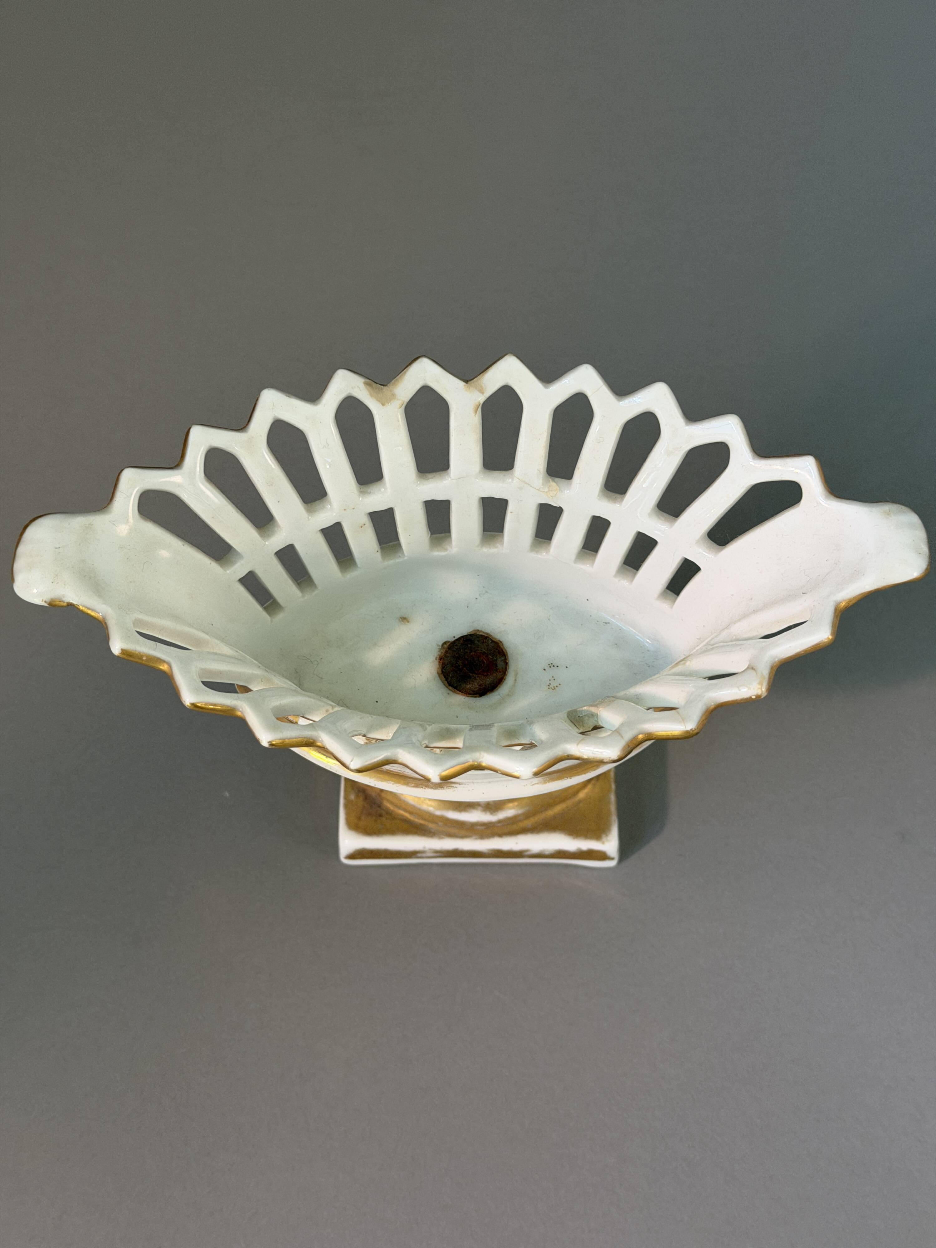 Empire basket in gilded porcelain – France, 19th century