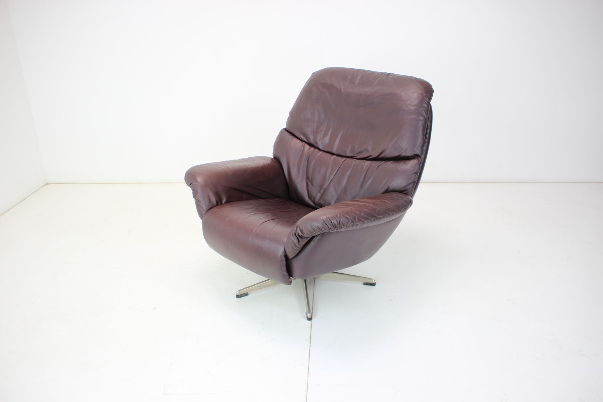 Fauteuil en cuir réglable scandinave par Peem, années 1970, finlande
