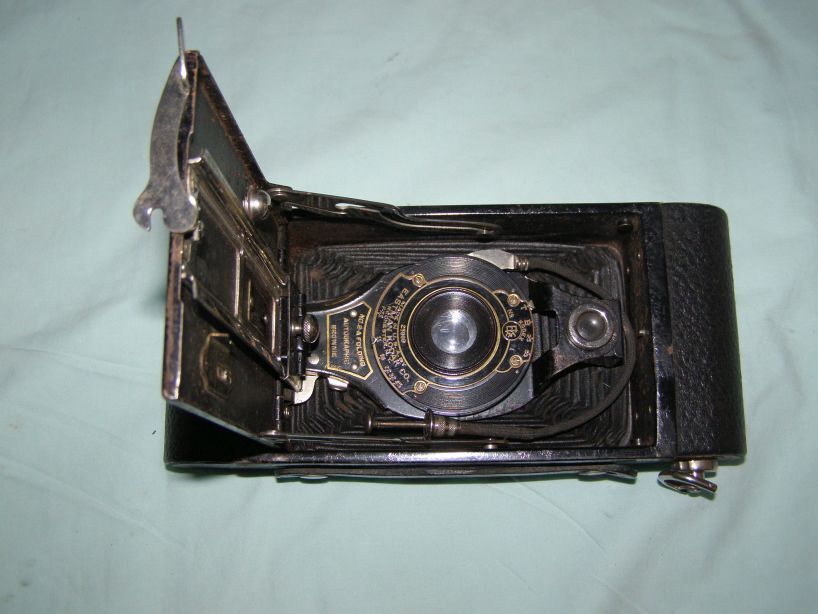 Appareil photo à soufflet Eastman Kodak made in USA  début XXè siècle  avec son étui cuir