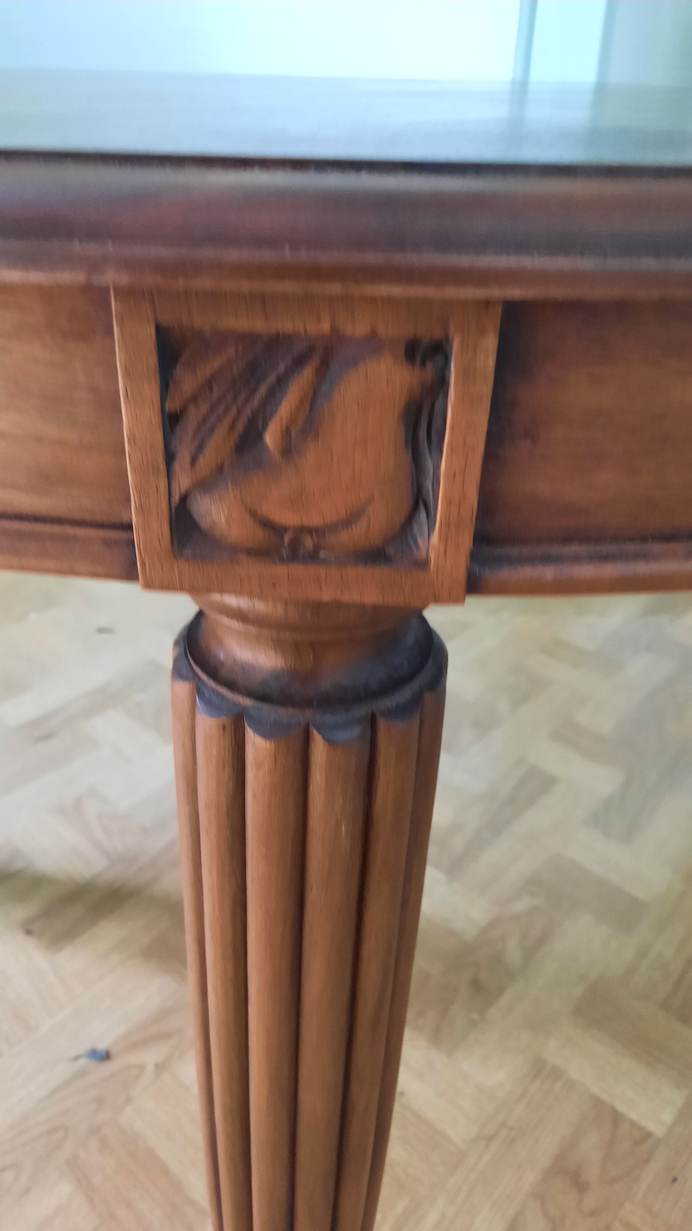Table ronde style art déco