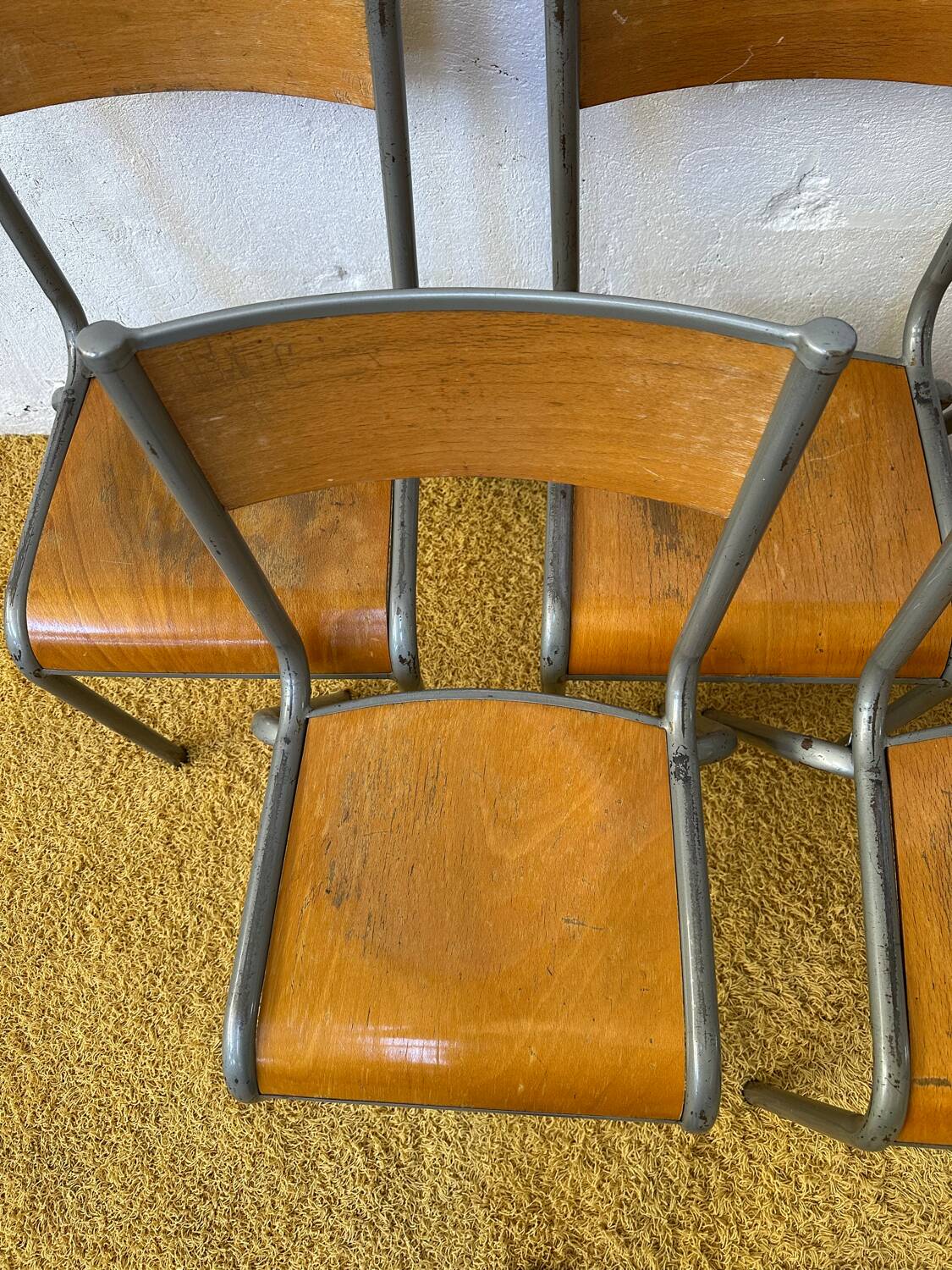 Lot of 7 school chairs