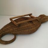 Zoomorphic wicker basket