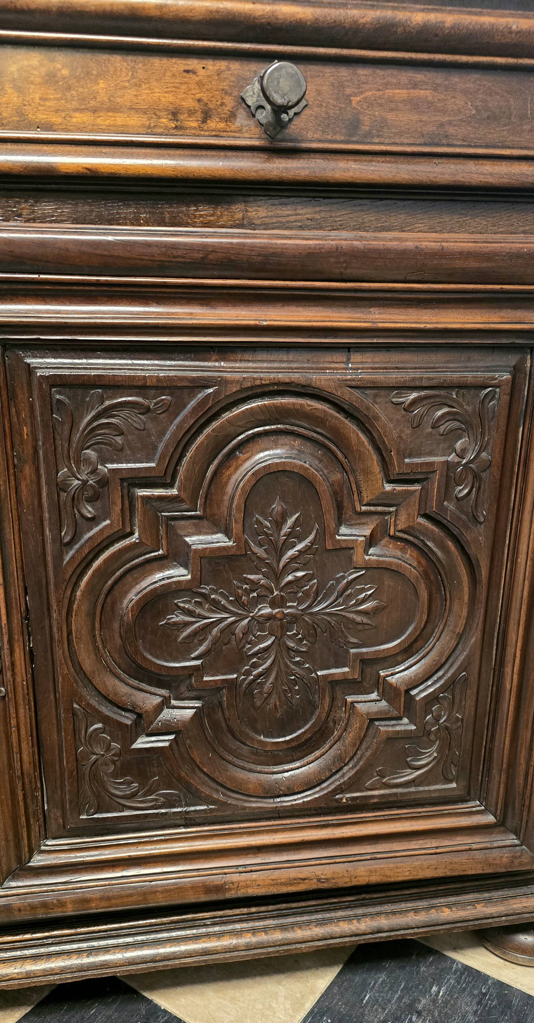 Buffet 2 portes Louis XIII, XVIIIème s.
