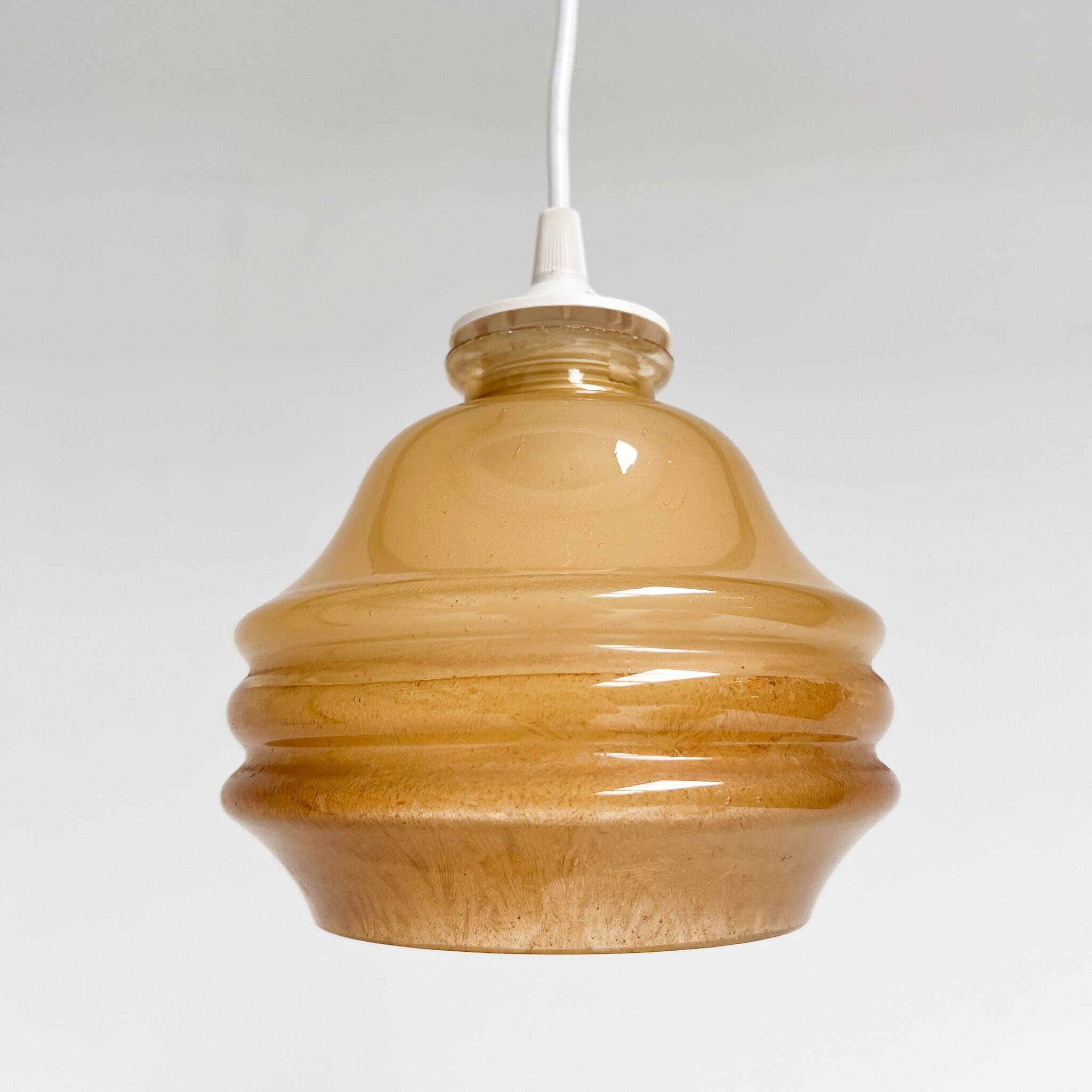 Lampe de plafond vintage couleur cognac, années 1960