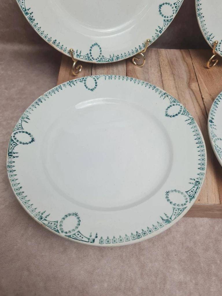 Set of 4 antique plates, Terre de fer Saint-Amand, green decoration.