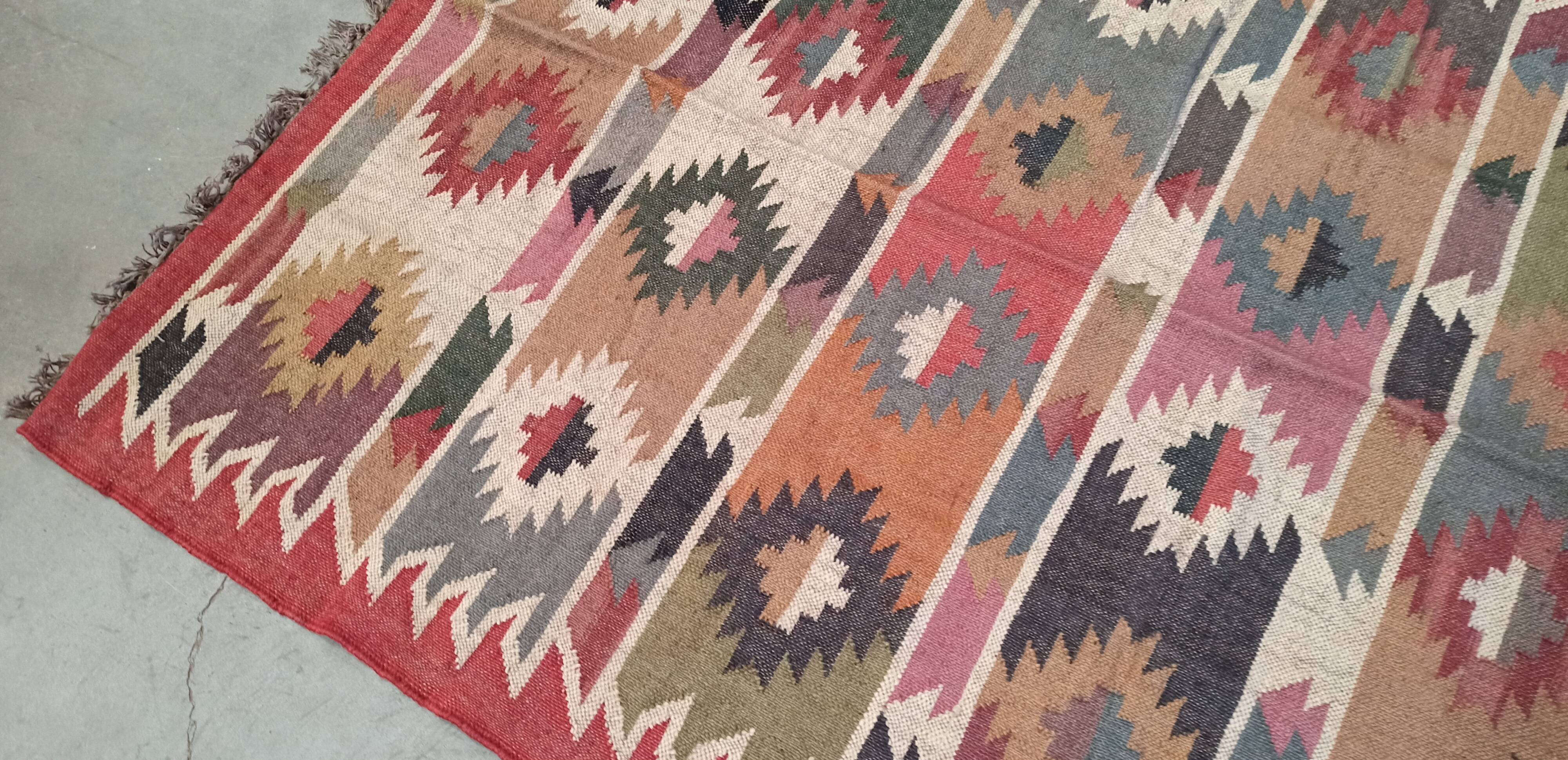 Kilim rug in jute and cotton. 150cm x 240cm