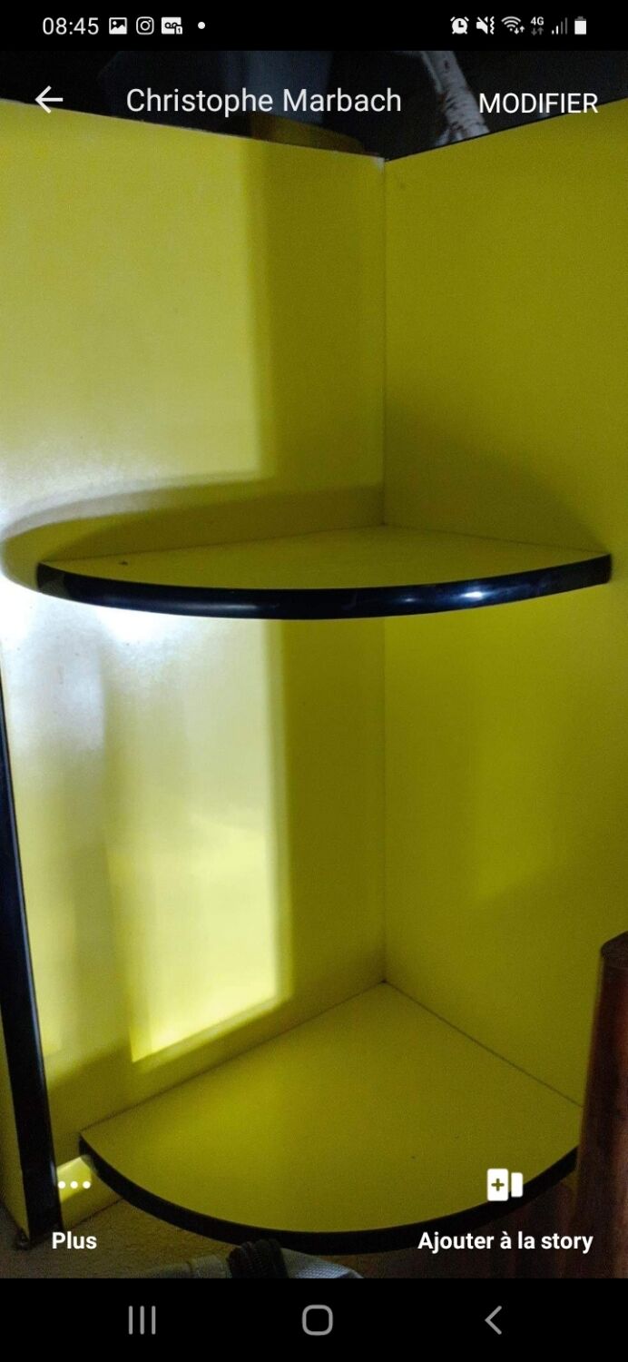 Meuble formica jaune