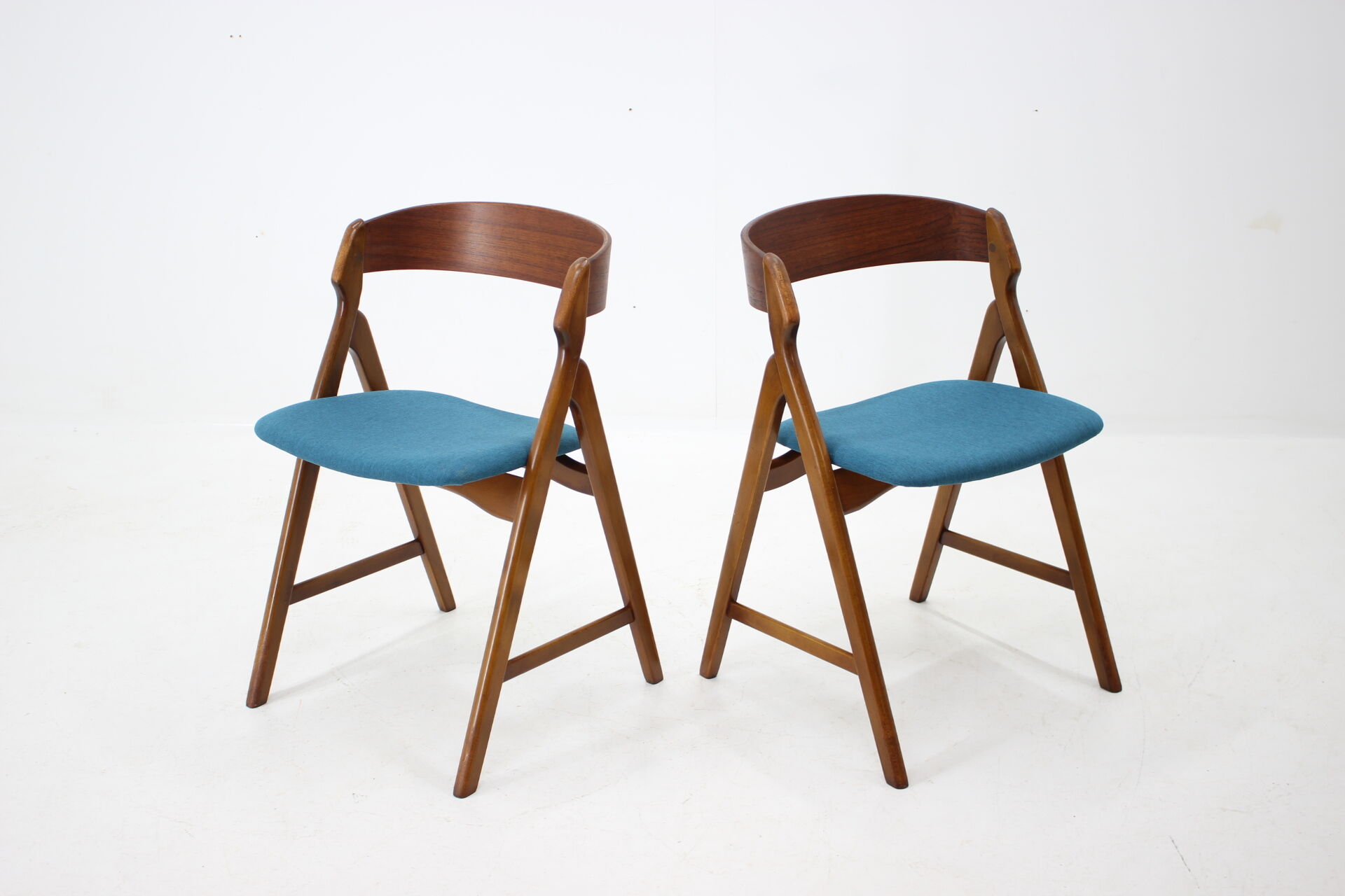 1960s Dining chairs by Henning Kjaernulf for Boltinge Støle Møbelfabrik, set of 4