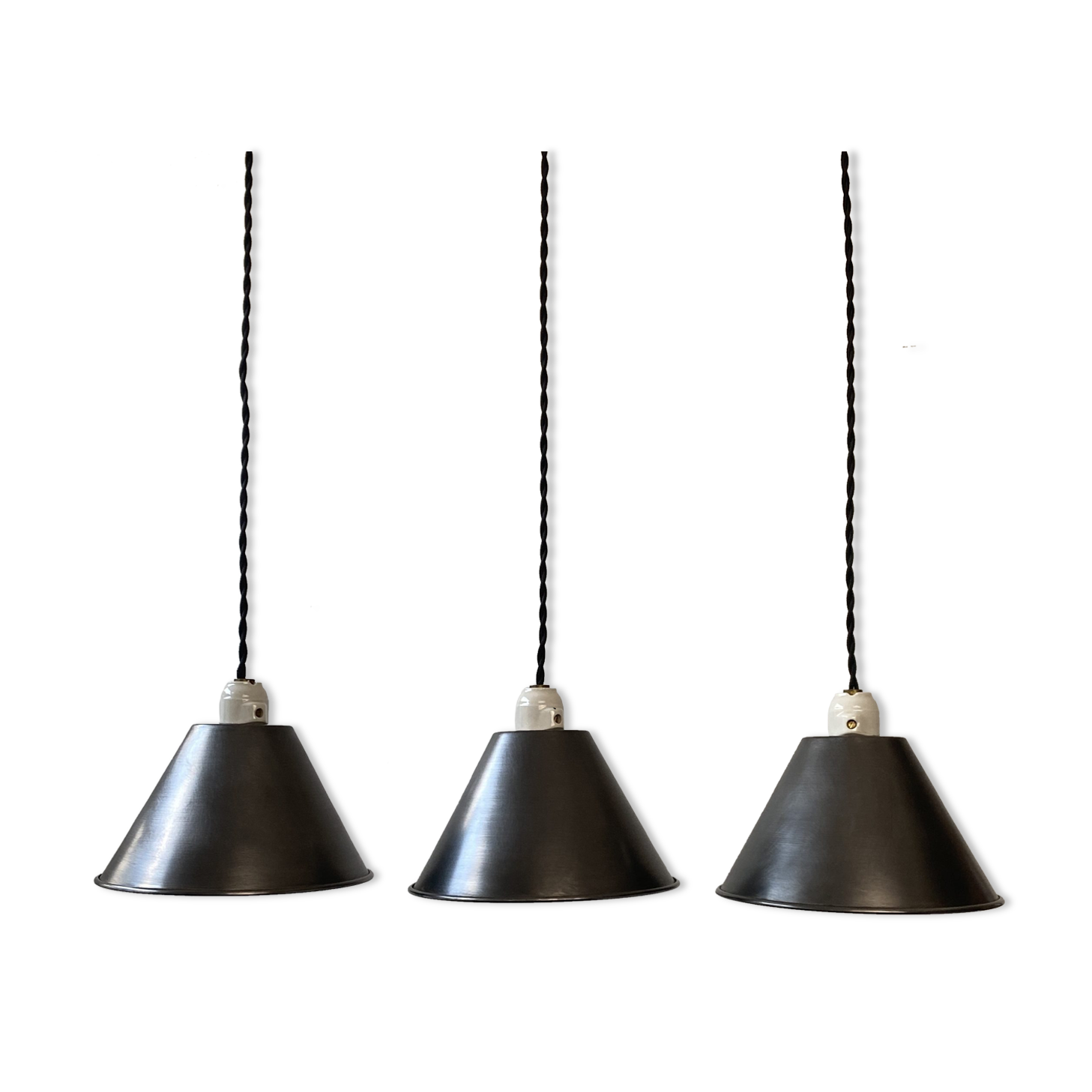 Lot 3 old conical suspensions in industrial steel