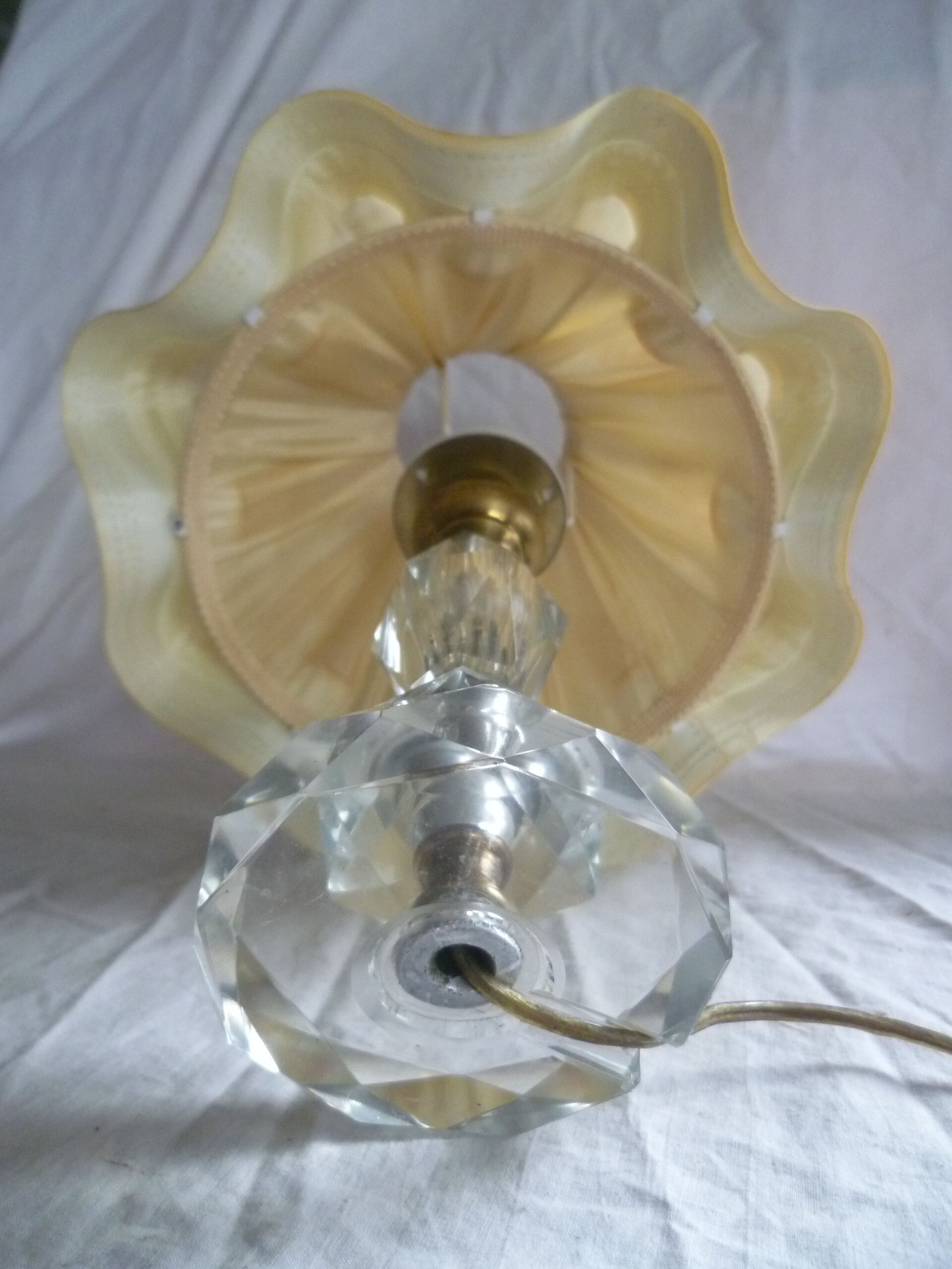 Glass bedside lamp size and its 60's ledshade