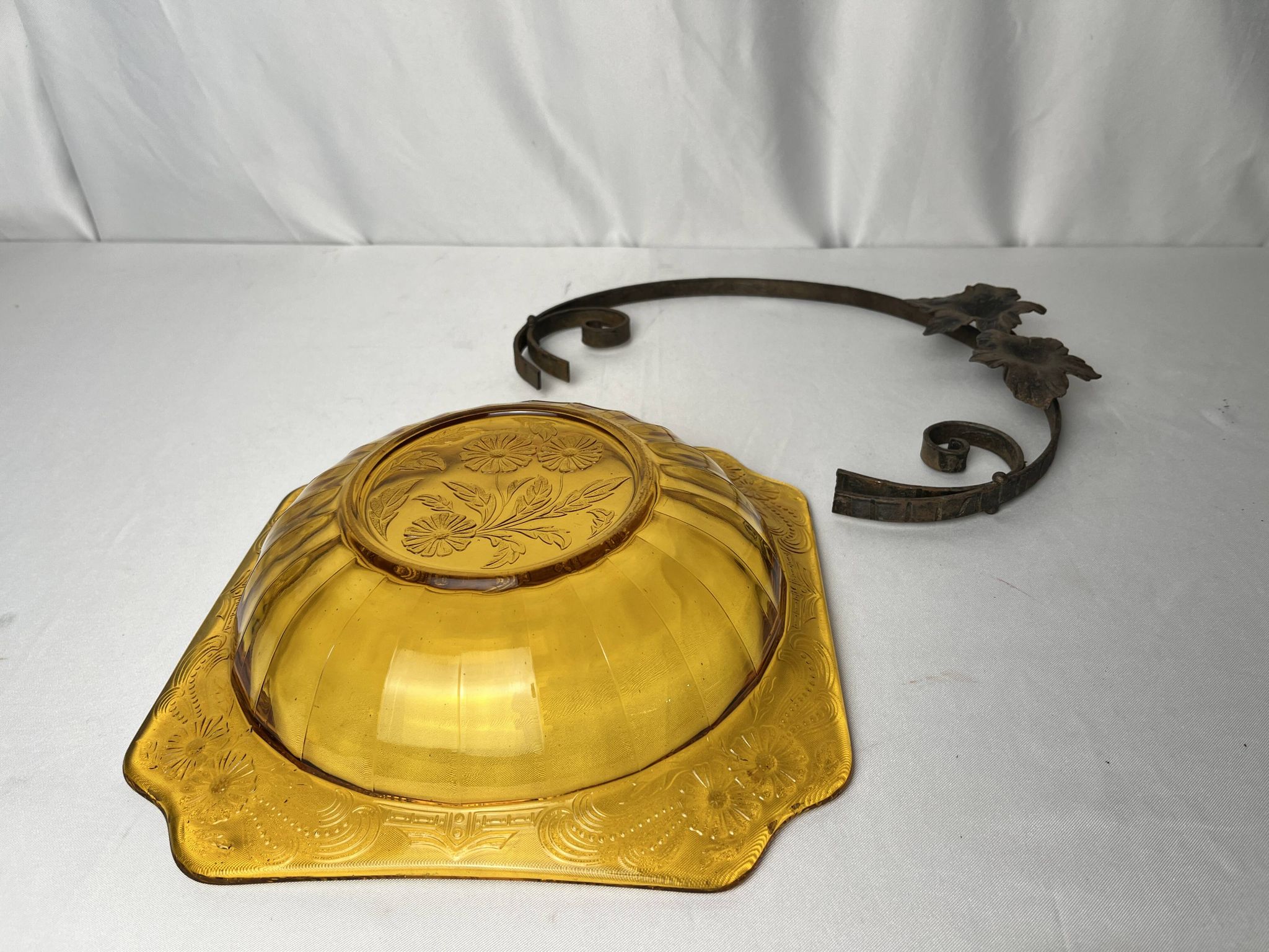 Art Deco, Val Saint Lambert amber glass bowl circa 1930