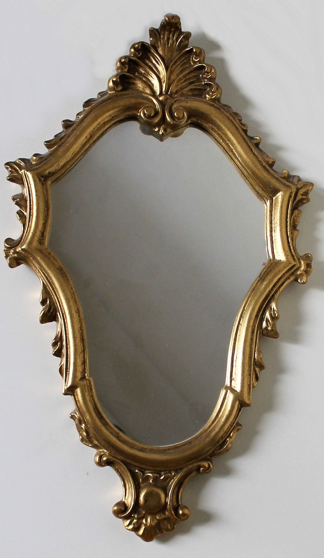 Miroir et sa console dorés style rocaille