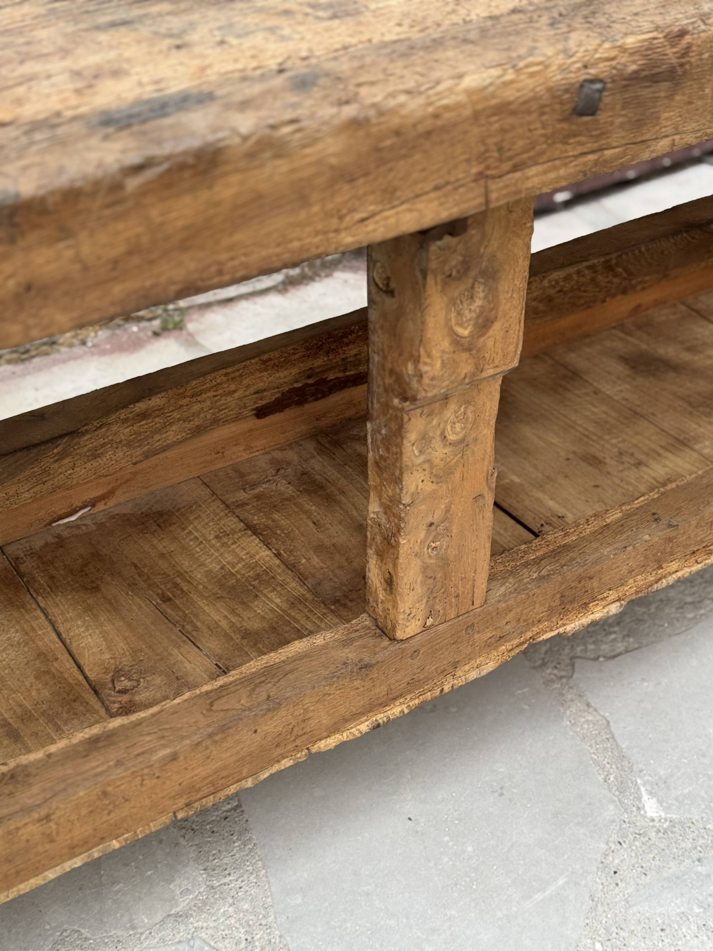 Exceptional antique carpenter's workbench in solid oak – 260 cm