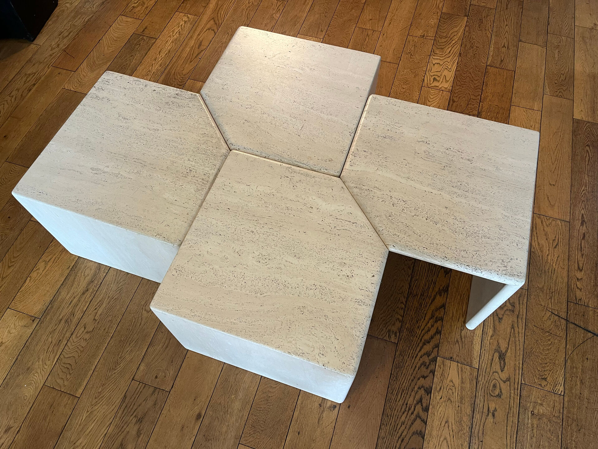 Modular coffee table in travertine, 4 elements.