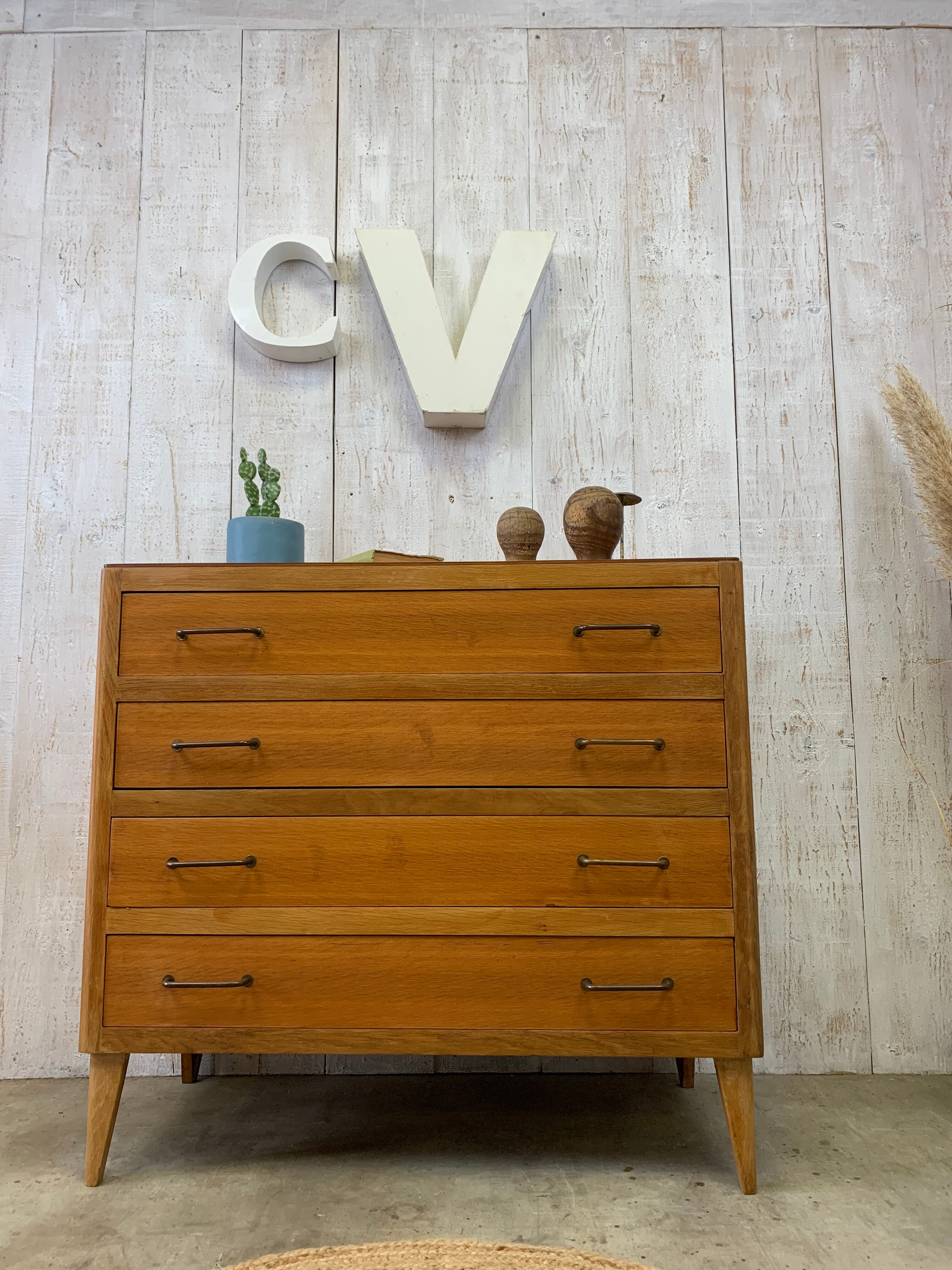Vintage chest of drawers