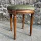 Tabouret repose-pieds en velours vert amande