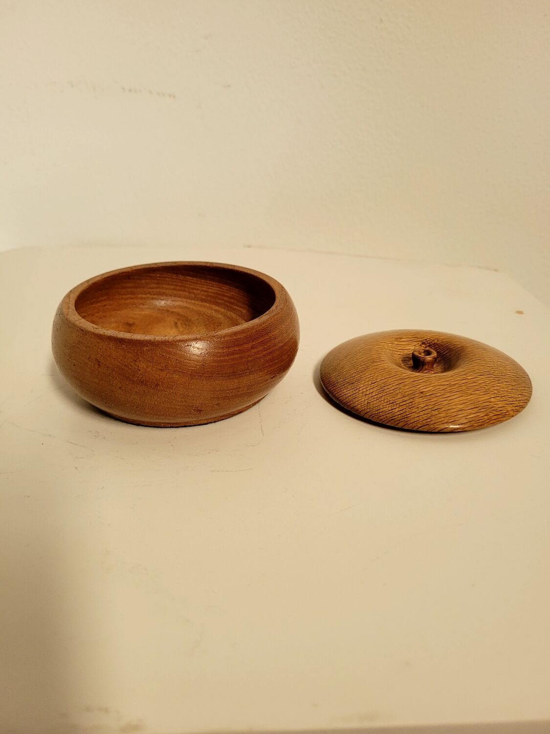 Small wooden box from New Zealand 1950s