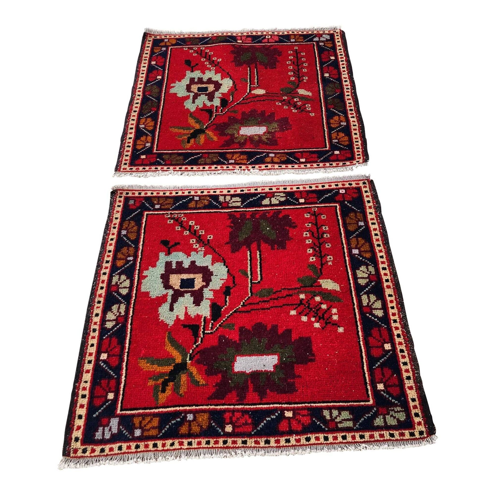 Small vintage decorative kilim rug 77x81 cm