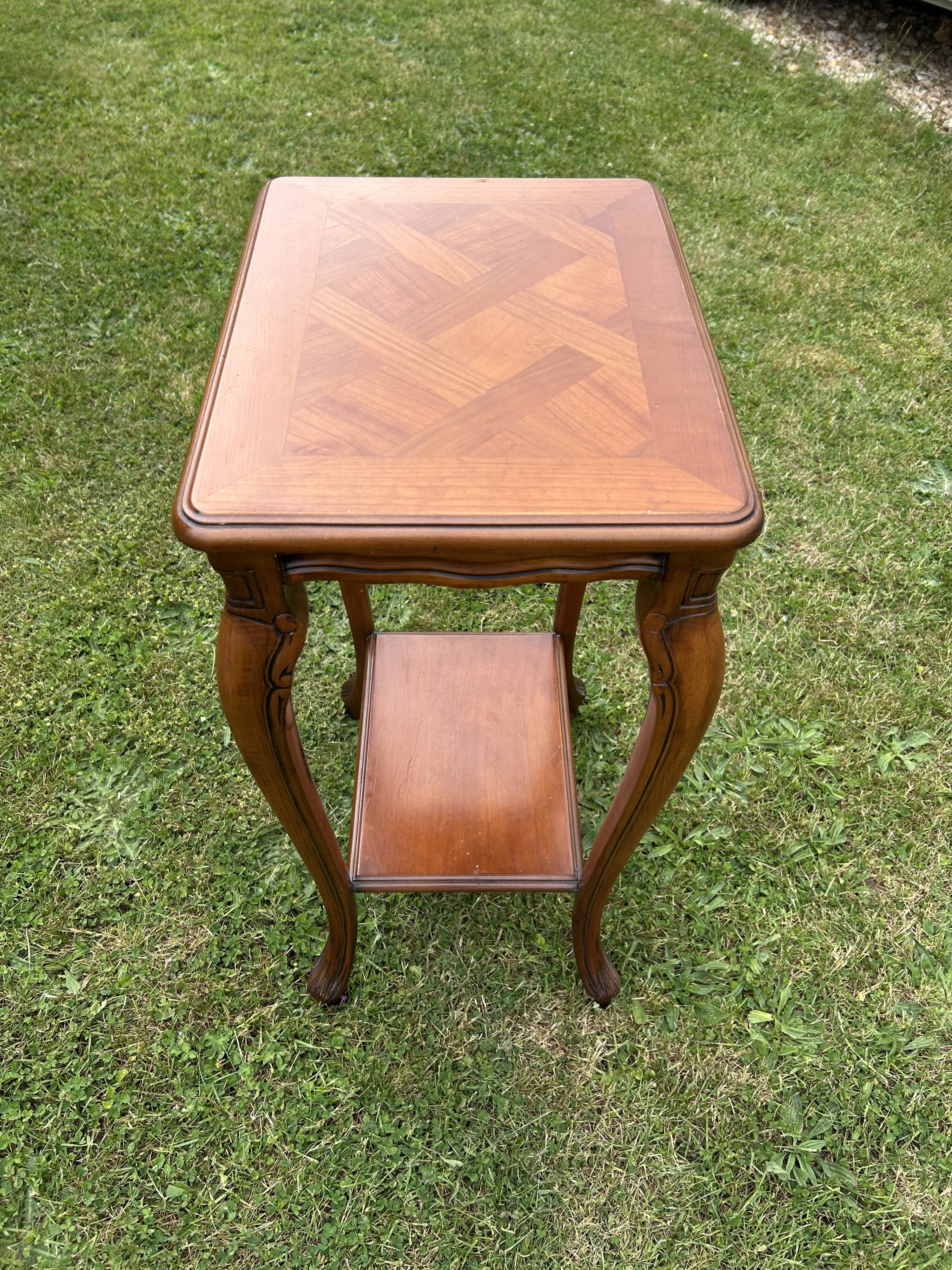 Small entrance furniture