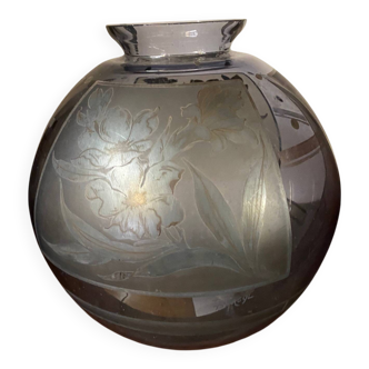 1930s art deco vase from argyl in blown glass with acid-etched floral design