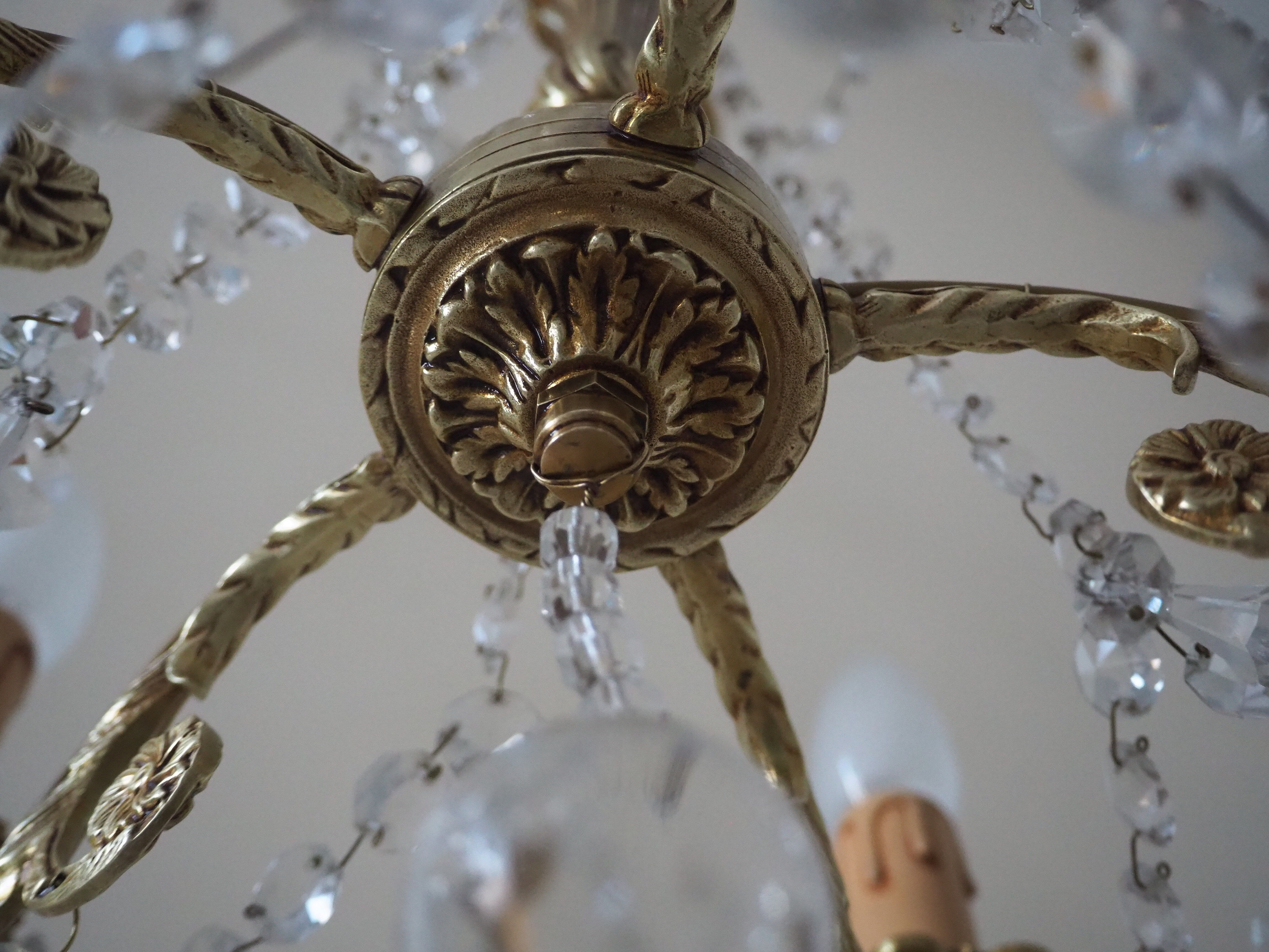 Bronze chandelier and crystal pendants – 5 lights