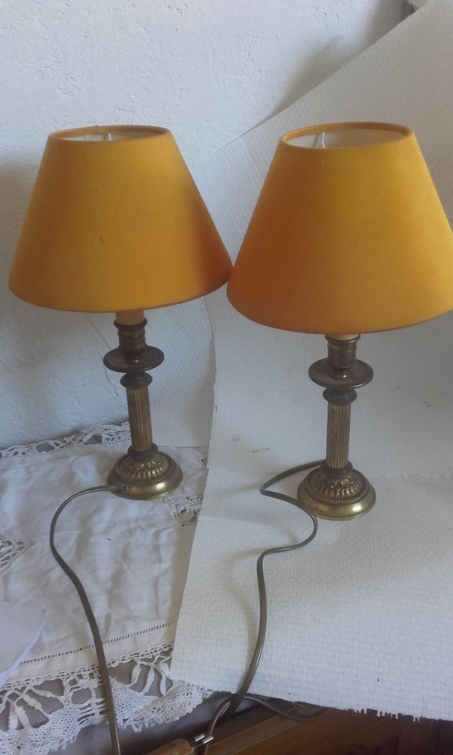 Paire de lampes de table en bronze