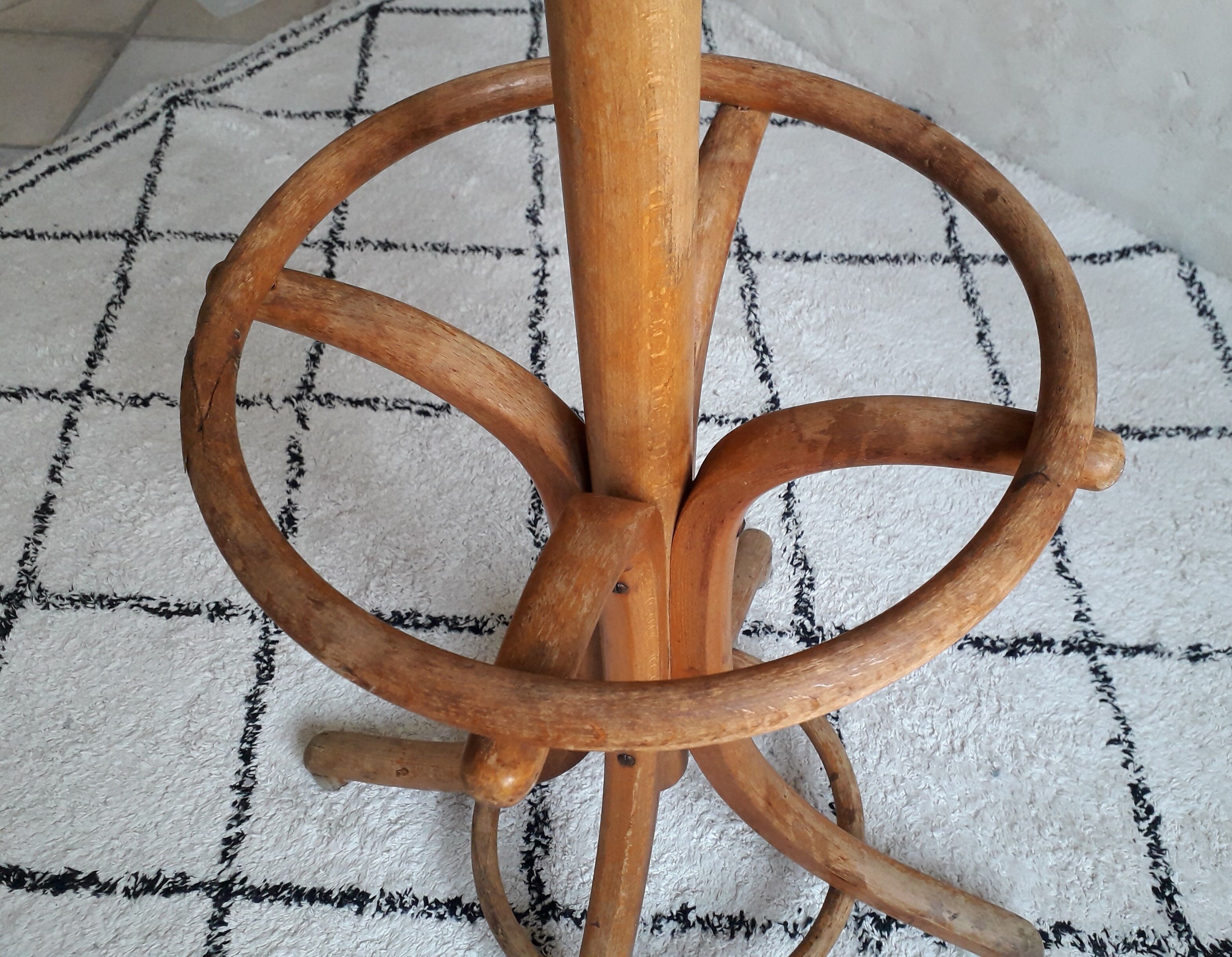 Fischel parrot coat hanger early 20th