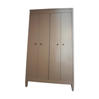 Armoire blanche vintage