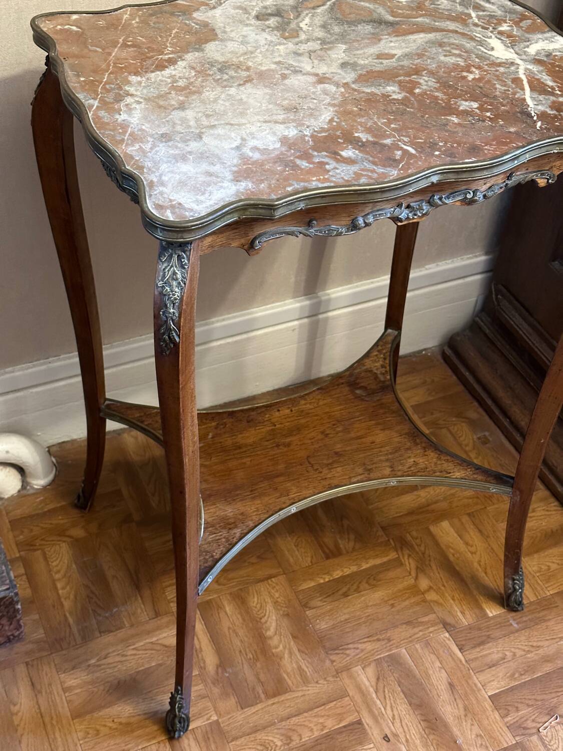 Table d’appoint avec Plateau en Marbre Style Louis XV - Fin 19 e