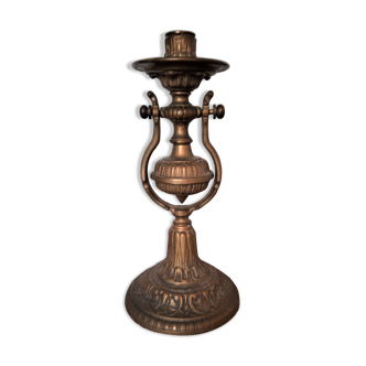 Articulated wall candle holder