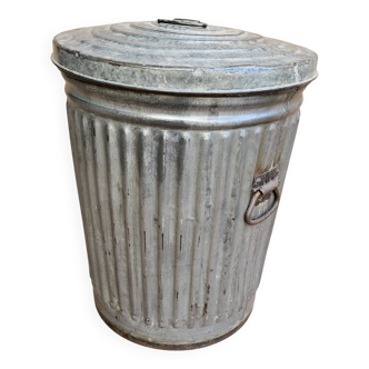 Original US Army Reeves Trash Can 1944-1941 - 24 Gallon Steel